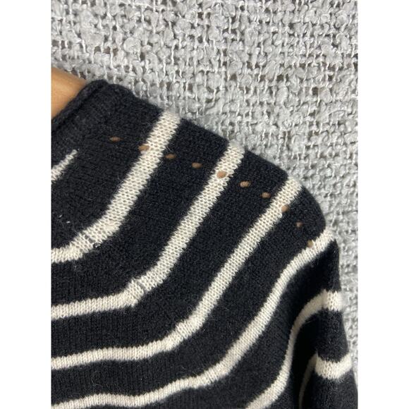 Halogen Cashmere Wool Blend Sweater Womens M Costal Chic Striped Preppy Cozycore - Picture 6 of 11
